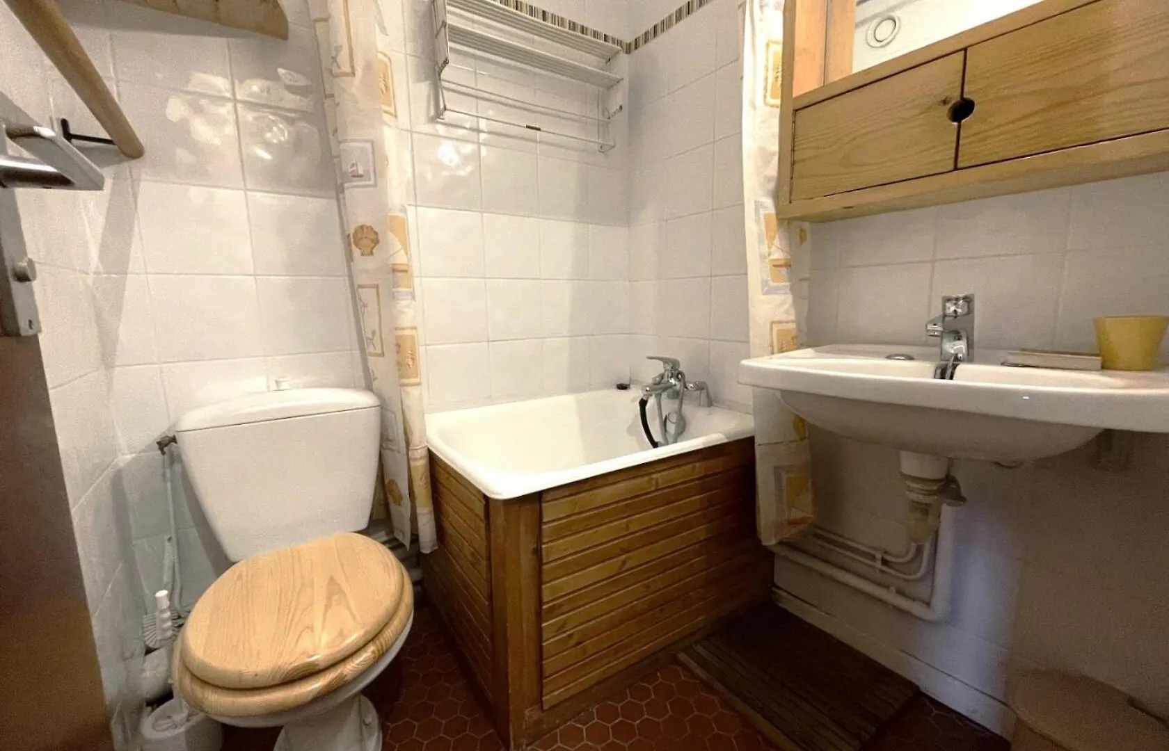 Residence Combes - Studio 2 Personnes Ski Aux Pieds Aux Menuires Mae-6024 Saint-Martin-de-Belleville 0*,  France